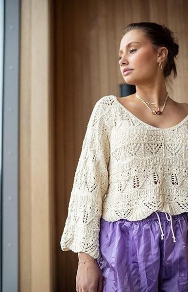 Helle_sweater-1.jpg